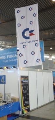 Commodore-Fahne am Stand der CCL